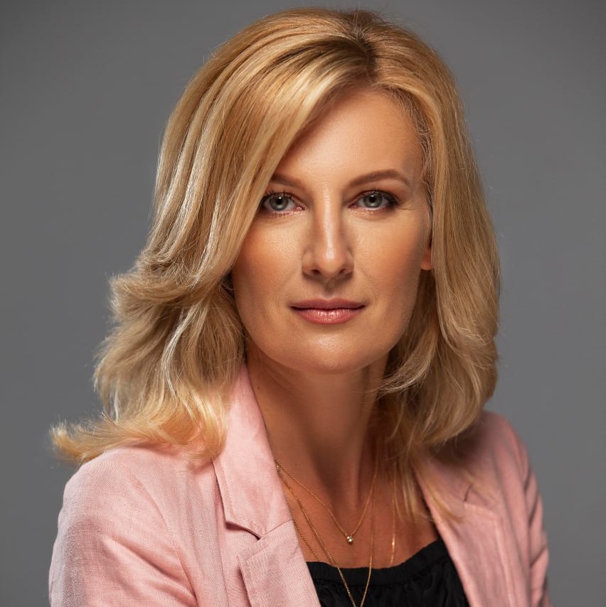 Анна Луканина